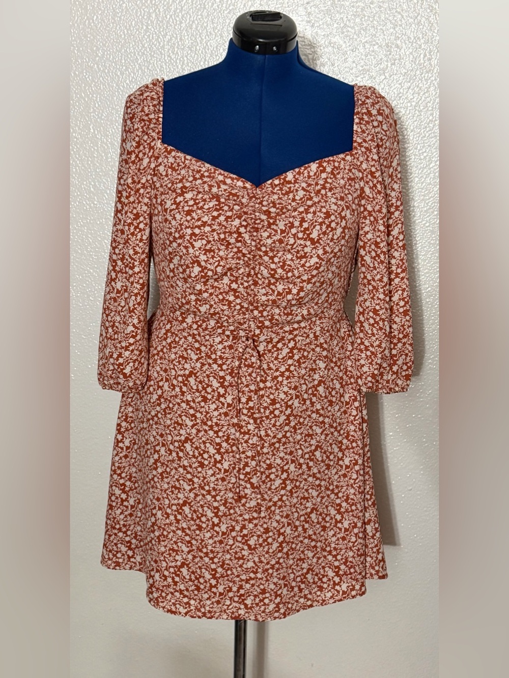 Trixxi Rust Floral Tie-Waist Juniors Dress. Size -L